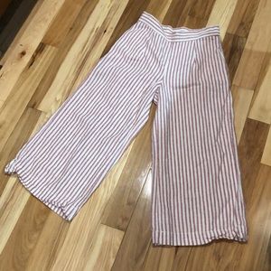 Wide legged vertically striped pants. beachlunchlounge. XS/TP. Maroon and white.
